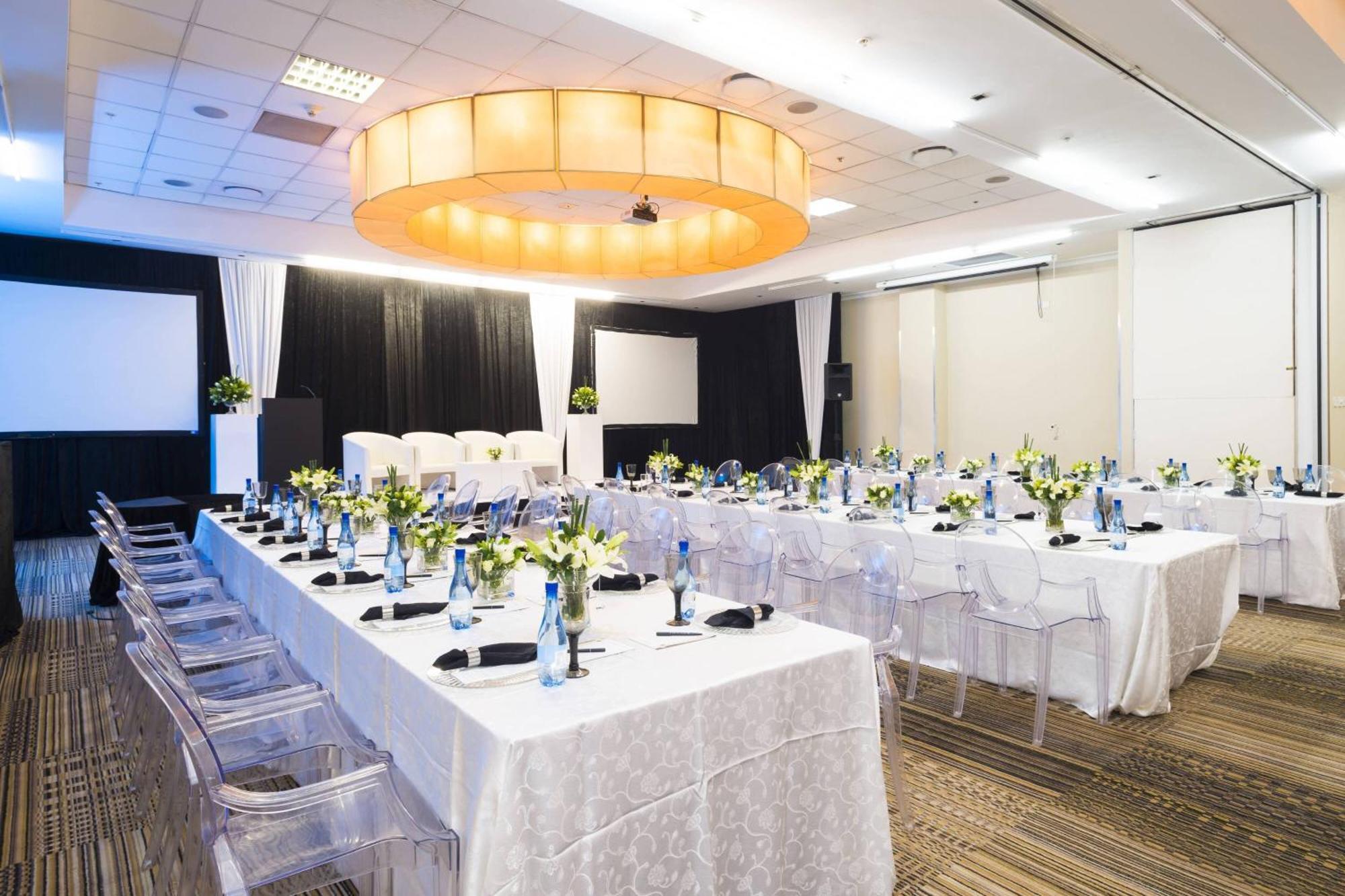 Protea Hotel By Marriott Gaborone Masa Square Exterior photo